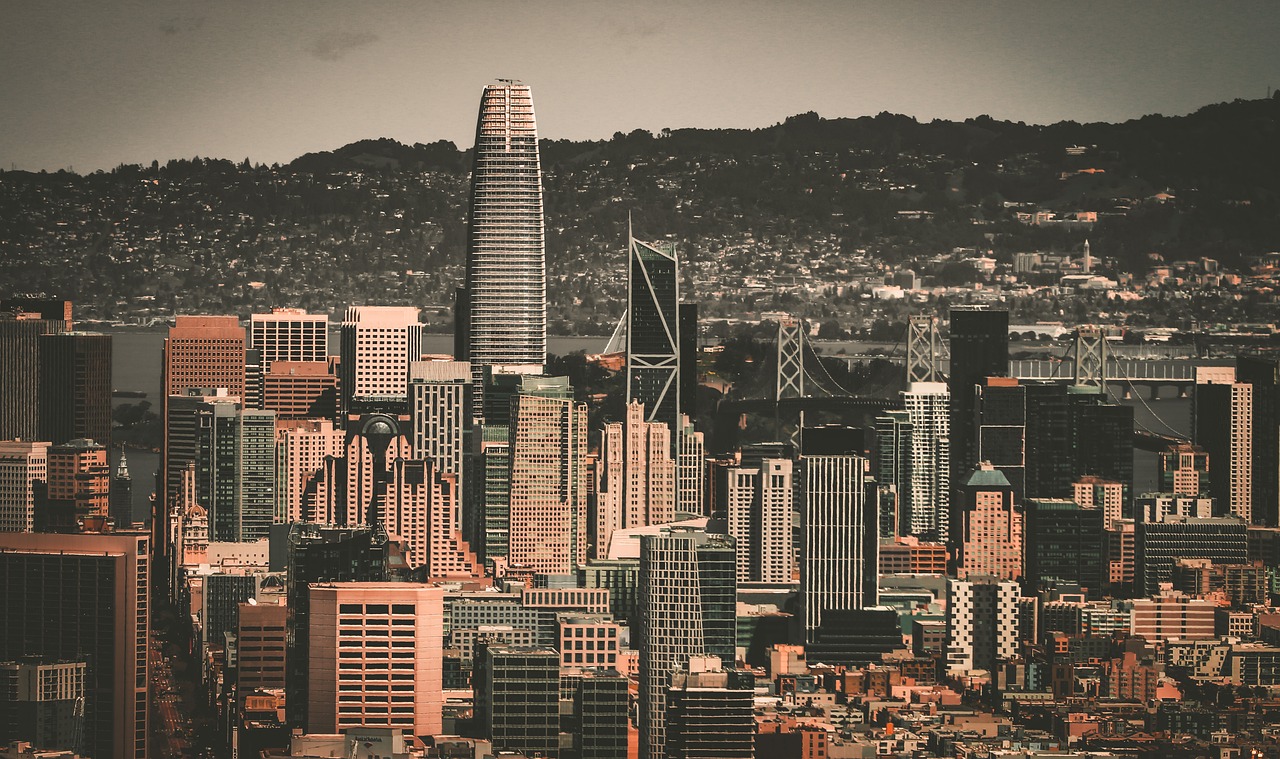 一直備受港 一直備受港